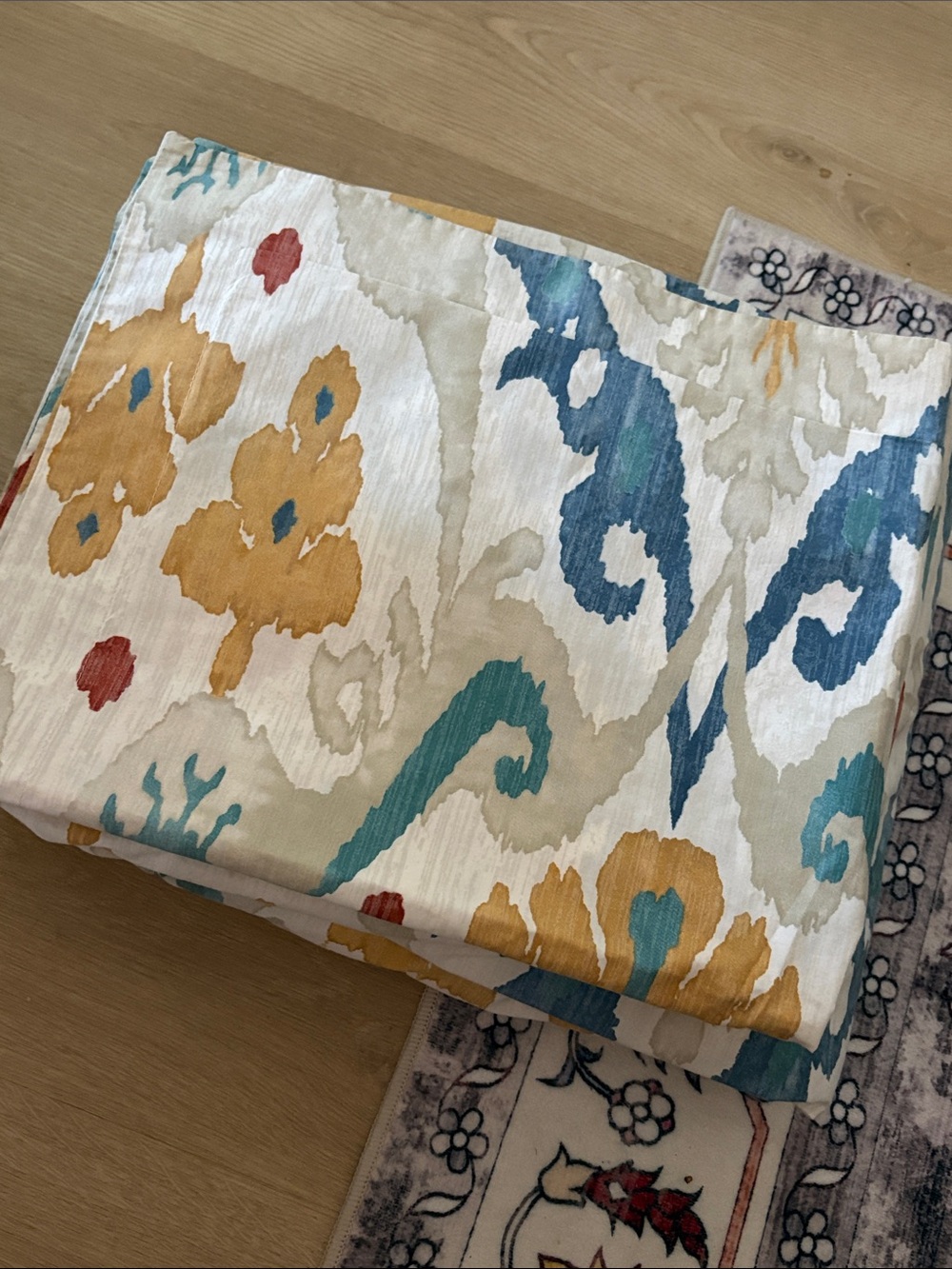 🟪 Pottery Barn SARINA IKAT king duvet set Rare